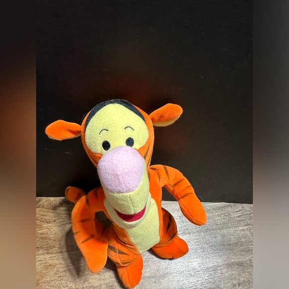 1990’s Tigger Disney Winnie the Pooh plush - Picture 9 of 12
